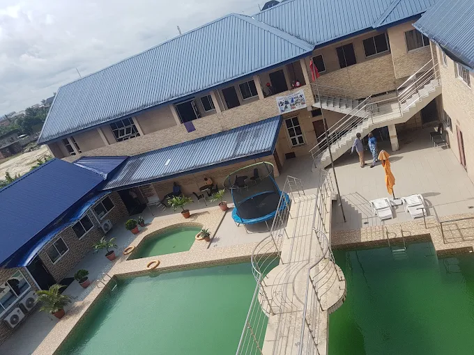 Dual Pool Complex